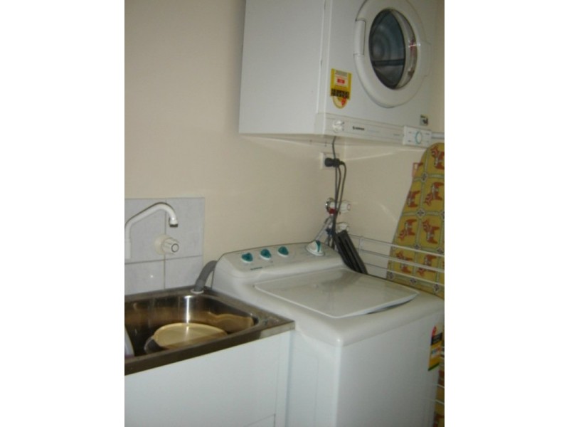 8/17 Eden Street, Adelaide SA 5000