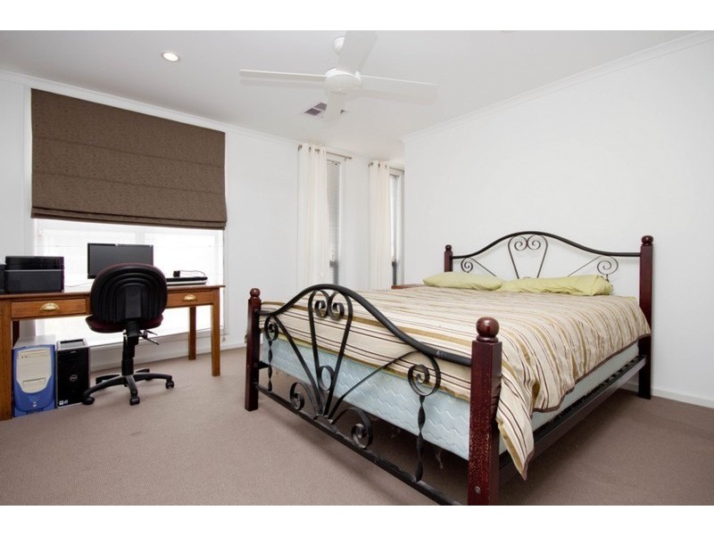 2 Robinson Street, Mawson Lakes SA 5095