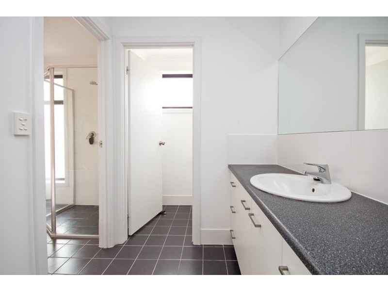 2 Robinson Street, Mawson Lakes SA 5095