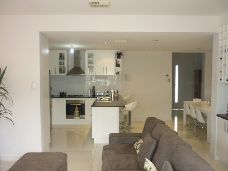 22 Robinson  Street, Mawson Lakes SA 5095