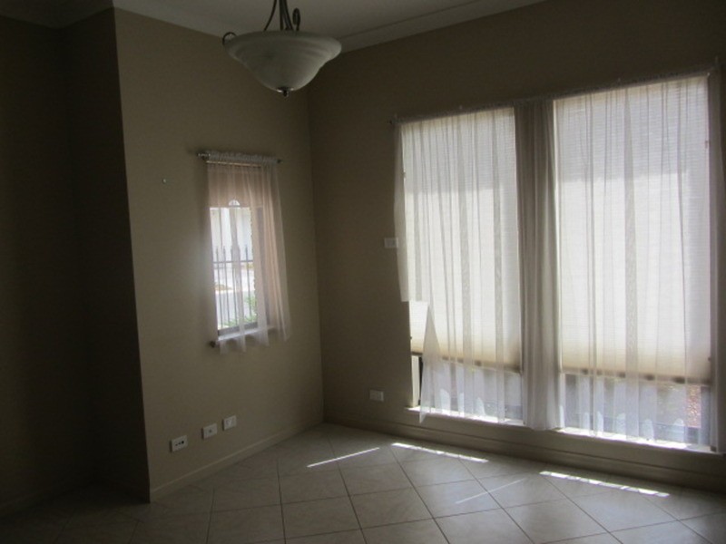 6 Saint Kitts  Place, Mawson Lakes SA 5095