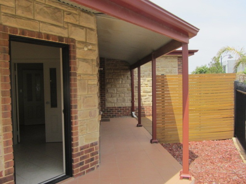 6 Saint Kitts  Place, Mawson Lakes SA 5095