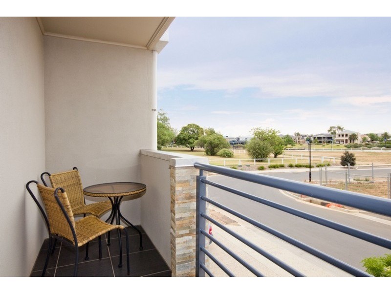 79 Douglas Drive, Mawson Lakes SA 5095