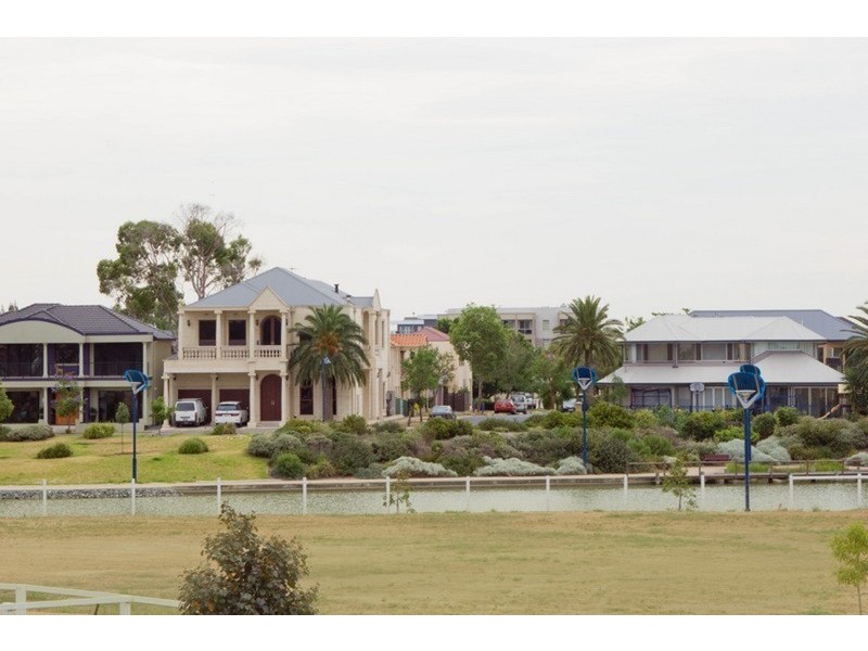 79 Douglas Drive, Mawson Lakes SA 5095