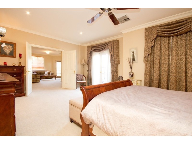 1 Alexandrina Walk, Mawson Lakes SA 5095