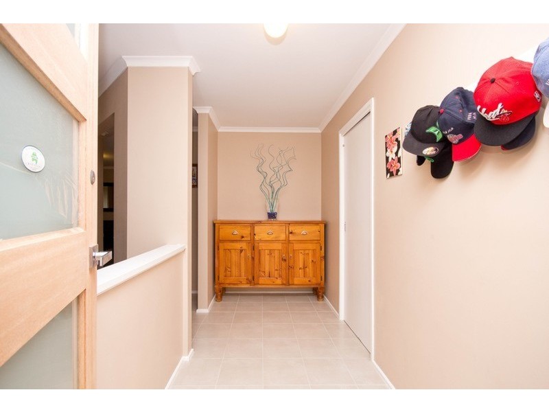 11 Treloar Avenue, Greenwith SA 5125