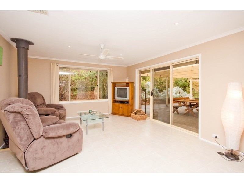 11 Treloar Avenue, Greenwith SA 5125