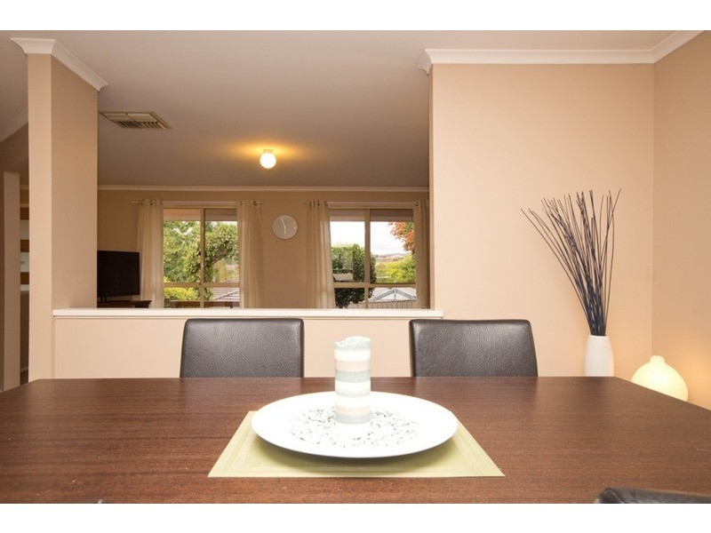 11 Treloar Avenue, Greenwith SA 5125