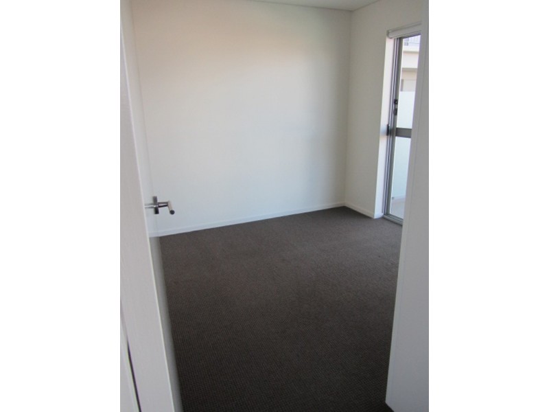 11/32-36 Riverside Street, Mawson Lakes SA 5095