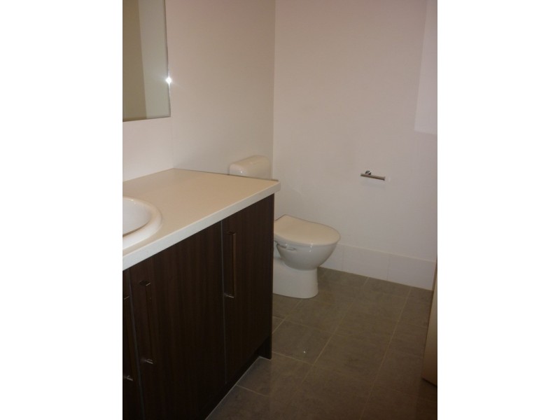 37/5 Goodall Parade, Mawson Lakes SA 5095