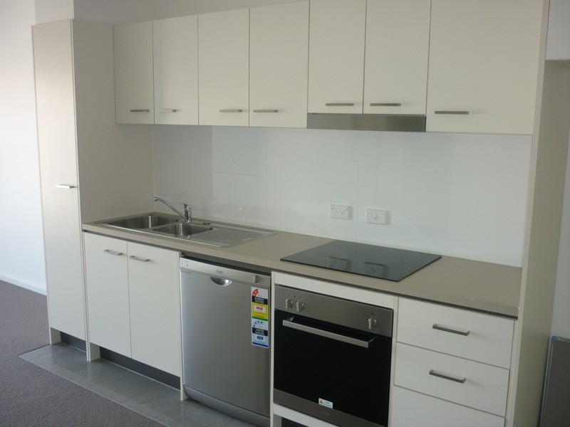 20/10-16 Light Common, Mawson Lakes SA 5095