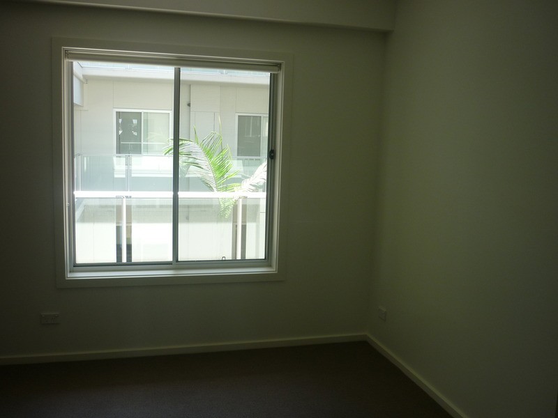 20/10-16 Light Common, Mawson Lakes SA 5095