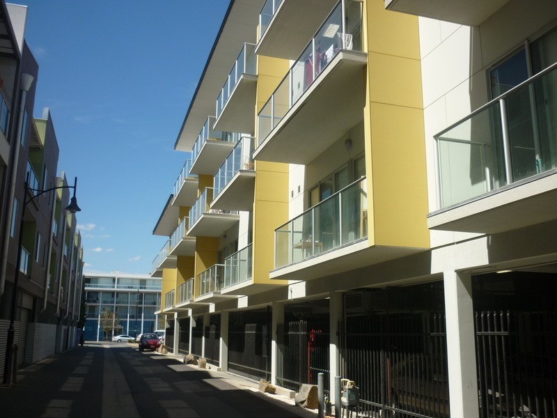 20/10-16 Light Common, Mawson Lakes SA 5095