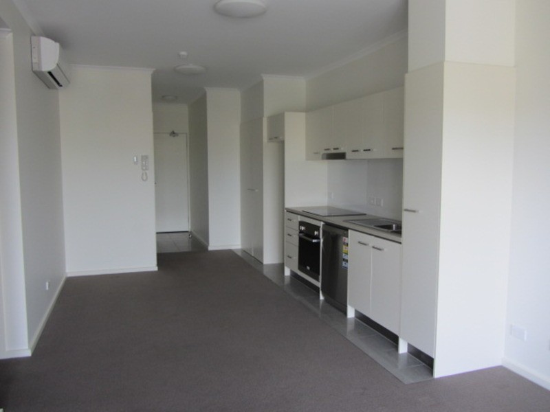 35/10-16 Light Common, Mawson Lakes SA 5095