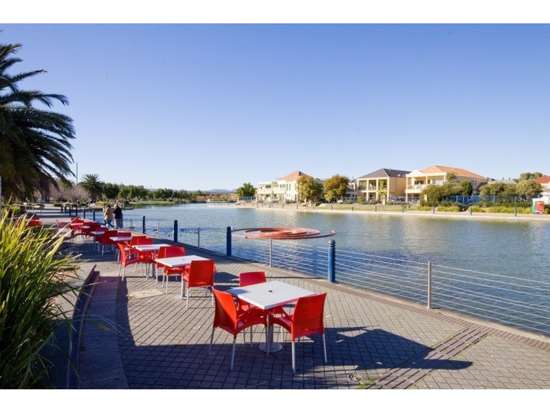 35/10-16 Light Common, Mawson Lakes SA 5095