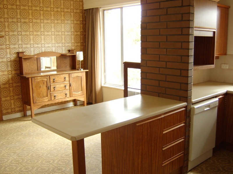 18 Hillcrest Drive, Eden Hills SA 5050