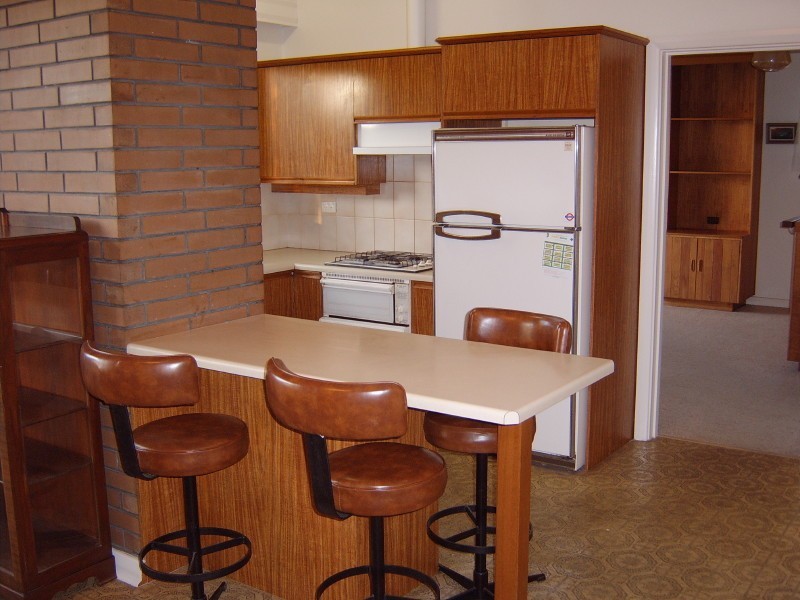 18 Hillcrest Drive, Eden Hills SA 5050