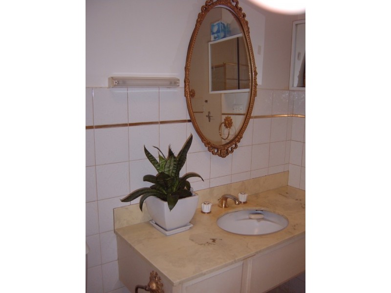 18 Hillcrest Drive, Eden Hills SA 5050