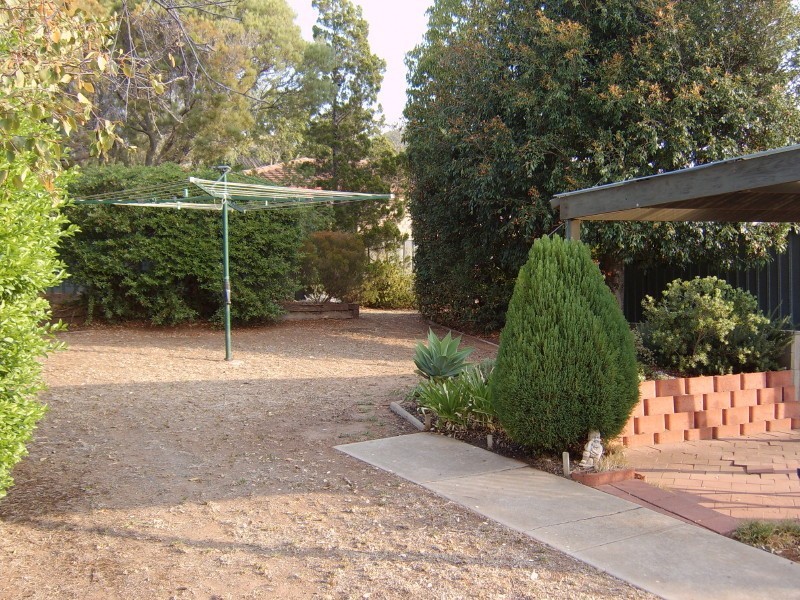 18 Hillcrest Drive, Eden Hills SA 5050