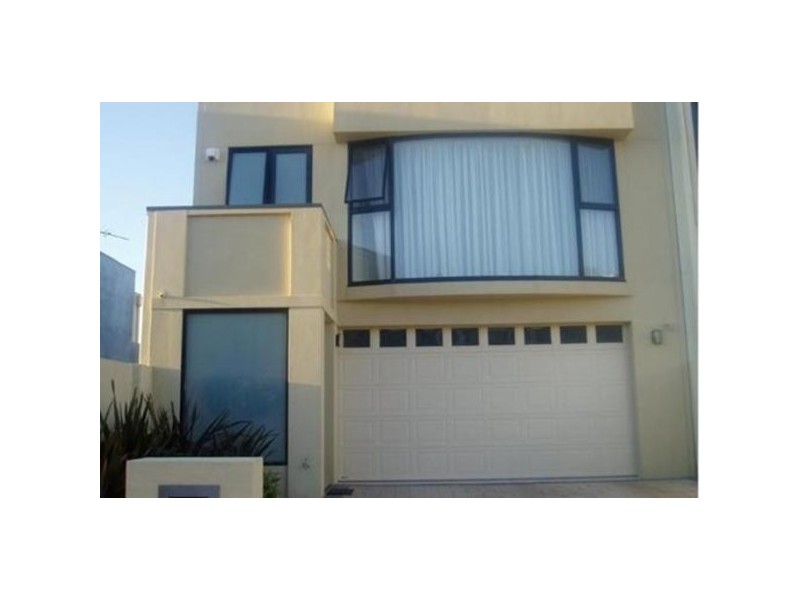 10 Cygnet Court, Glenelg SA 5045