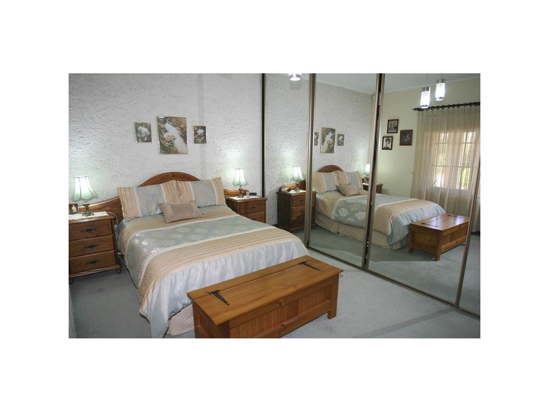 15 Selkirk Avenue, Seaton SA 5023