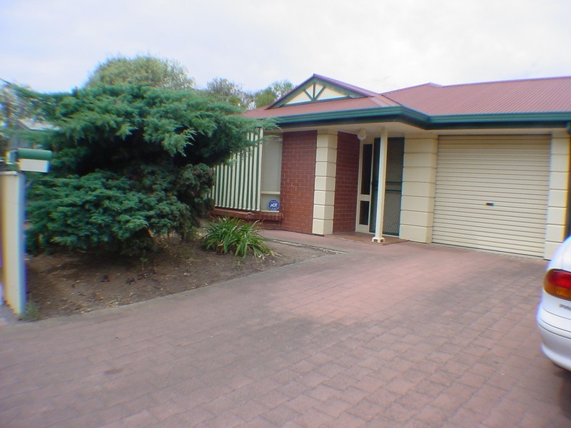 3 Tweeddale Street, Seacliff SA 5049