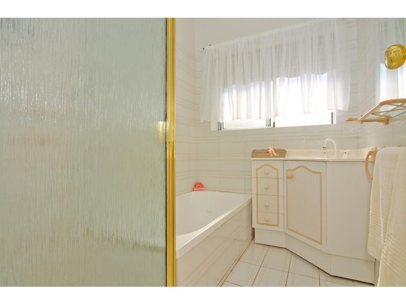 24 Lawrie Street, Henley Beach SA 5022