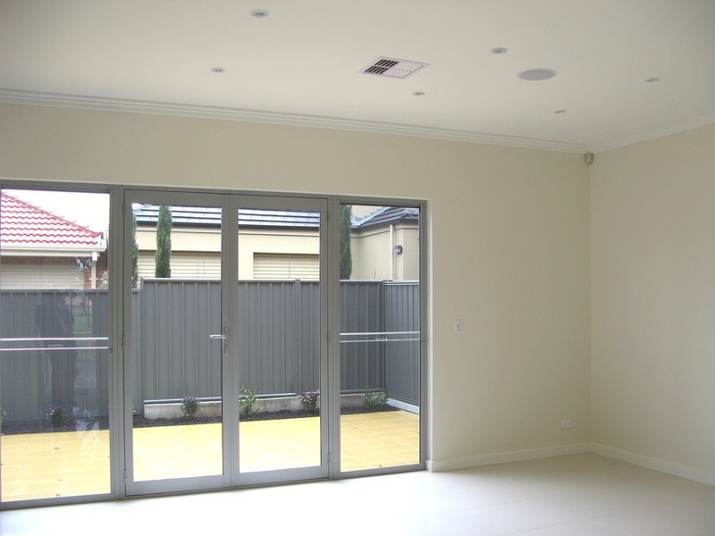 2A Charlotte Terrace, Grange SA 5022