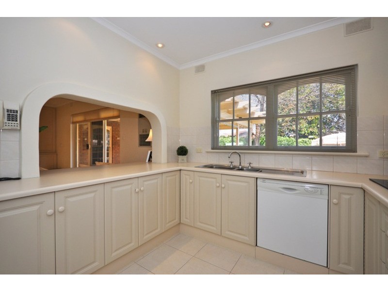 18 Stokes Crescent, Kidman Park SA 5025