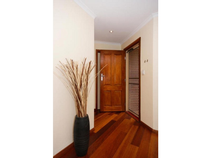 25 Lewis Court, Gilles Plains SA 5086