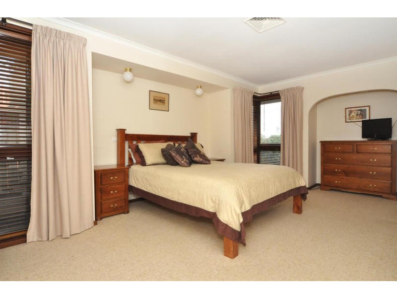 6 Gunya Street, Flagstaff Hill SA 5159