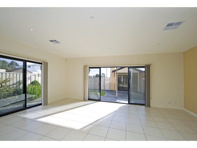 4/12a Mountbatten Terrace, Flinders Park SA 5025