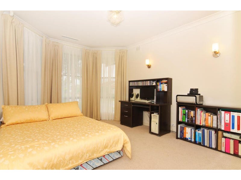 6 Madeline Crescent, Fulham Gardens SA 5024