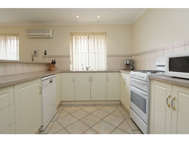 9 Hallett Boulevard, Allenby Gardens SA 5009