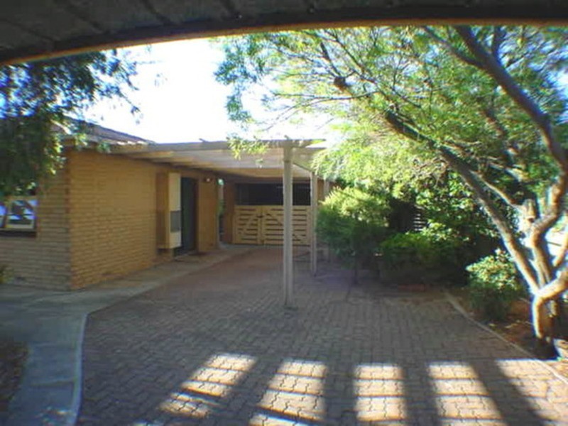 24 Ayton Street, Fulham SA 5024