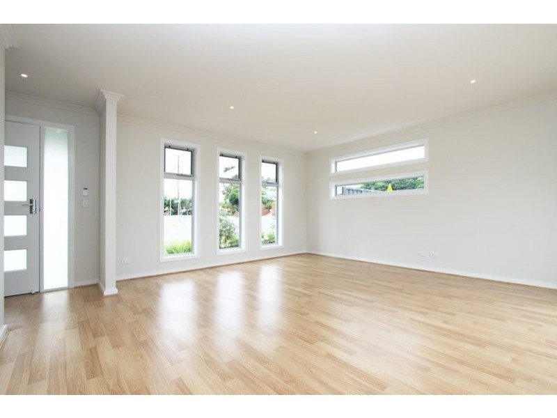 1/1A  &  2/1A Montrose Avenue, Seaton SA 5023