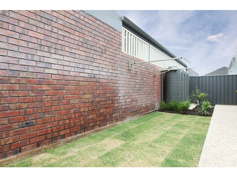 1/1A  &  2/1A Montrose Avenue, Seaton SA 5023