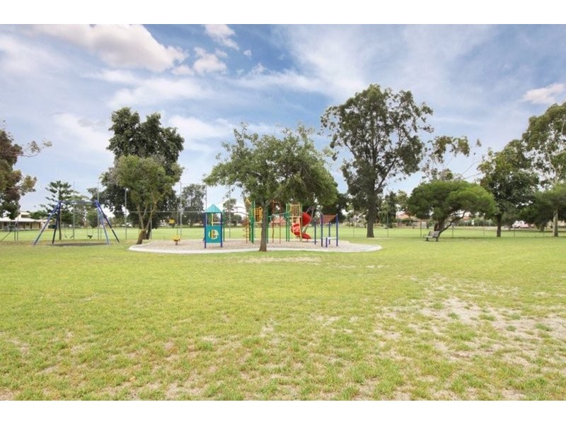 1/1A  &  2/1A Montrose Avenue, Seaton SA 5023
