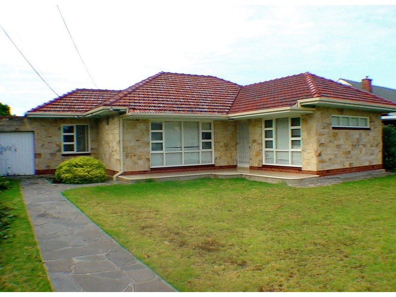 4 Sharpes Avenue, Fulham Gardens SA 5024