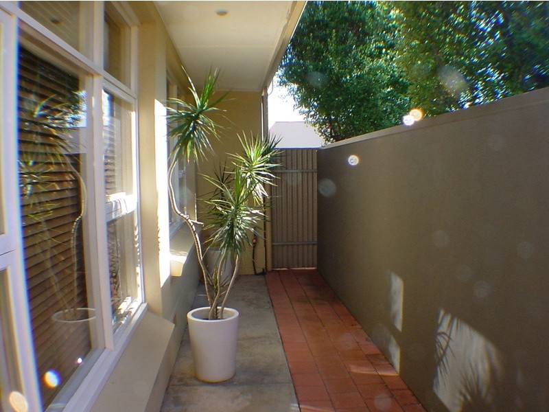 2/80 Henley Beach Road, Henley Beach SA 5022