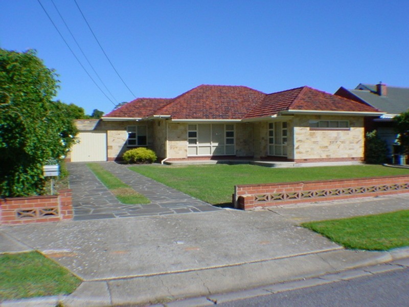 4 Sharpes Avenue, Fulham Gardens SA 5024