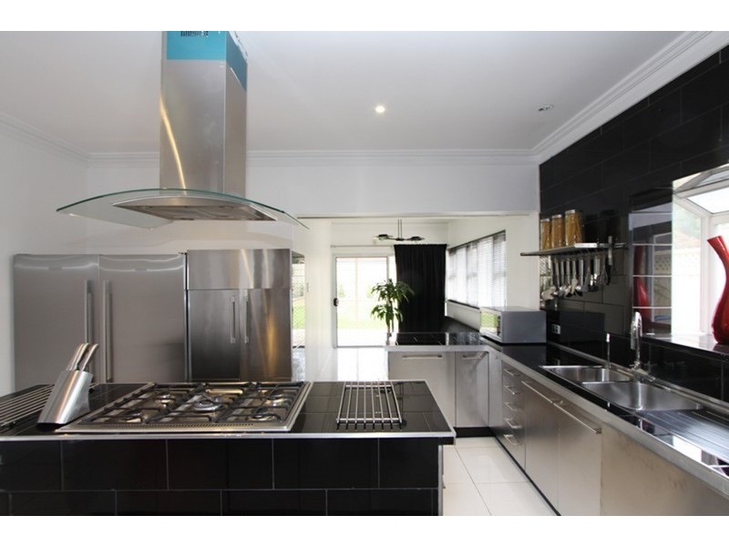 9 Kopurlo Avenue, Brooklyn Park SA 5032