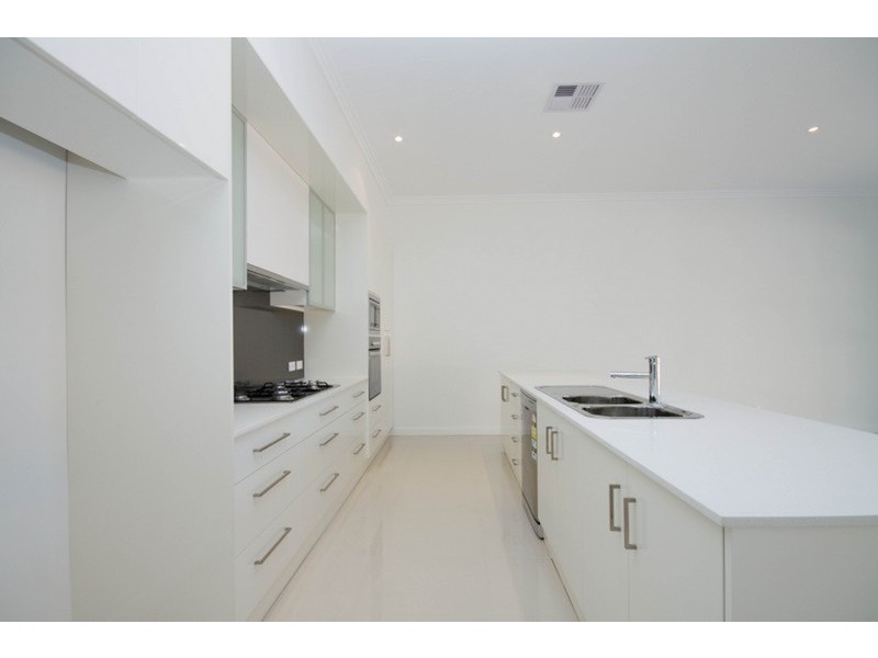 6A McLean Avenue, Grange SA 5022