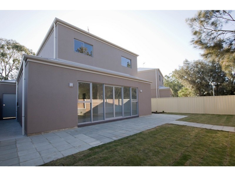 6 McLean Avenue, Grange SA 5022