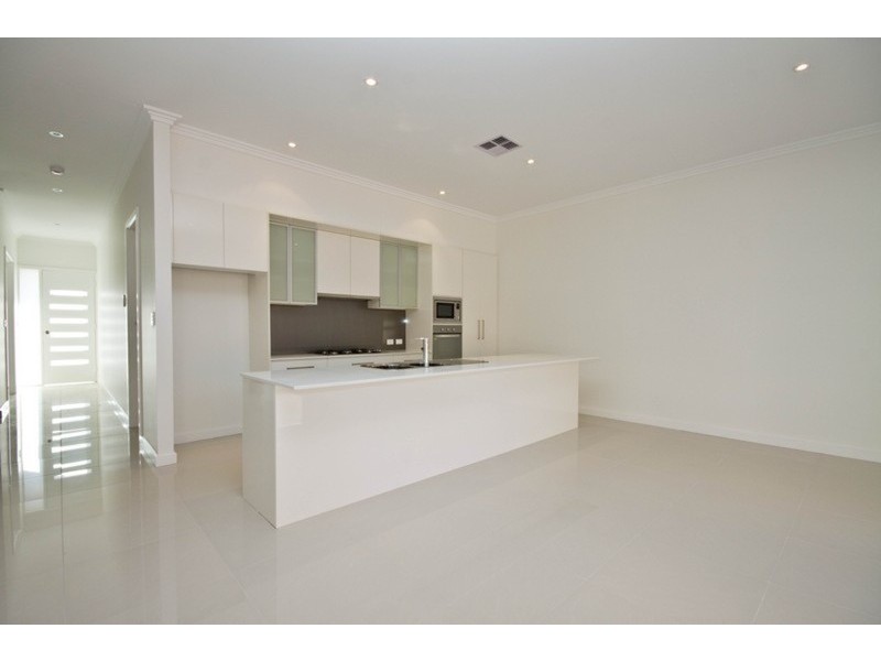 6 McLean Avenue, Grange SA 5022