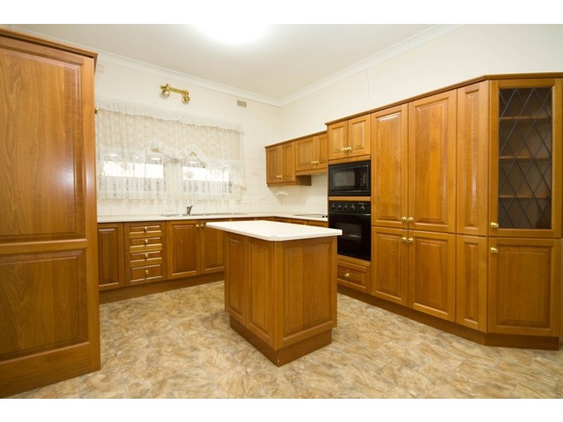 27 Bridgman Road, Findon SA 5023