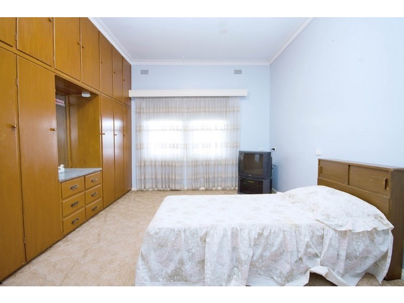 27 Bridgman Road, Findon SA 5023