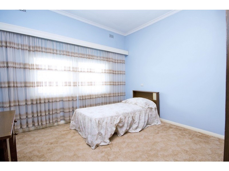 27 Bridgman Road, Findon SA 5023