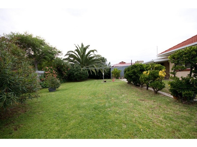 27 Bridgman Road, Findon SA 5023