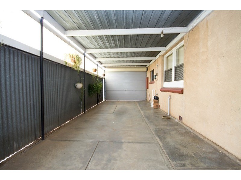 27 Bridgman Road, Findon SA 5023